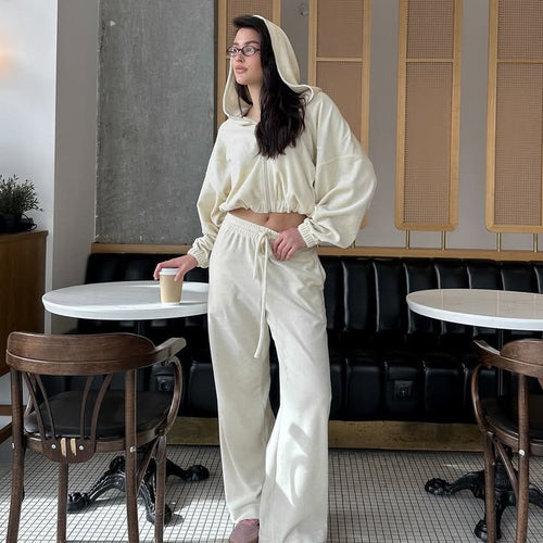 Women's comfortable jumpsuit with practical pockets and full zip Amarae