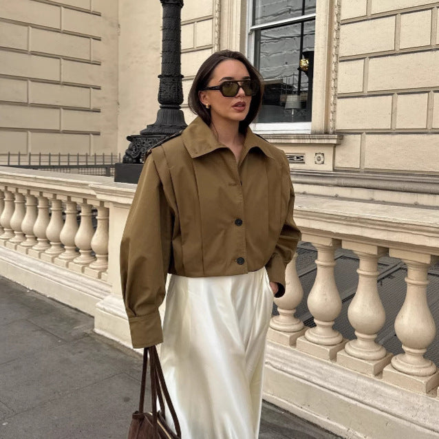Women's short trench-style jacket with box pleats and boxy silhouette Amarae