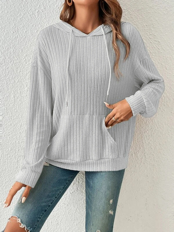 Comfortable women's hoodie with ribbed structure and practical kangaroo pocket Lune London