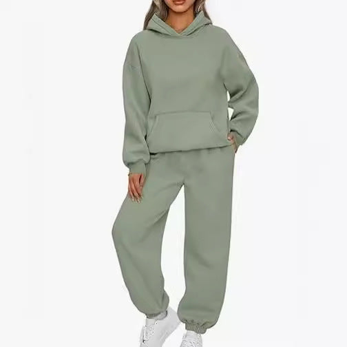 Lune London comfortable women's hoodie and jogger pants set