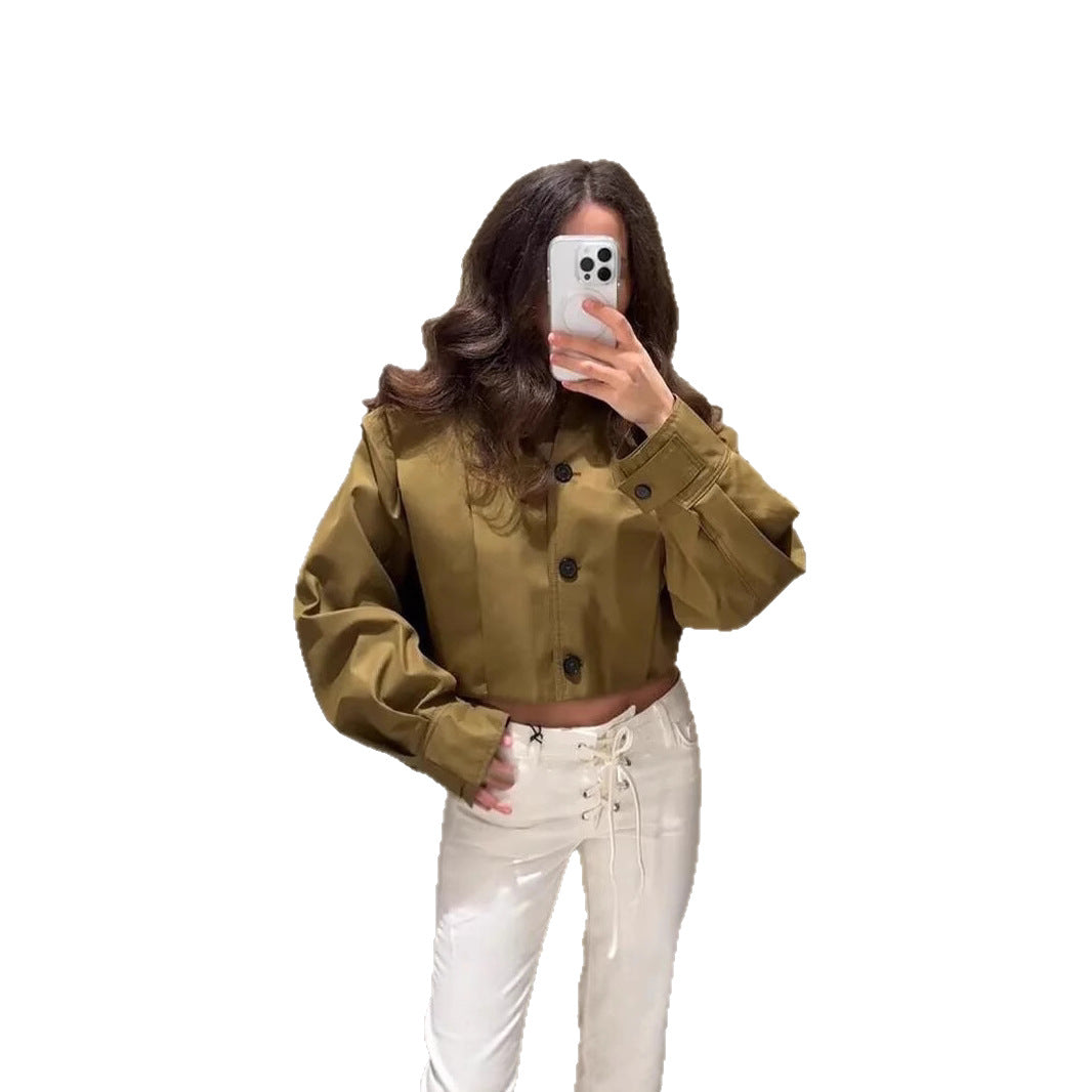 Fitted feminine blouse with continuous button details Lune London