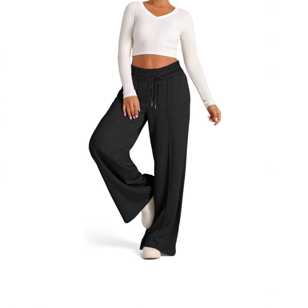 Women's sweatpants with a loose fit and practical pockets Lune London
