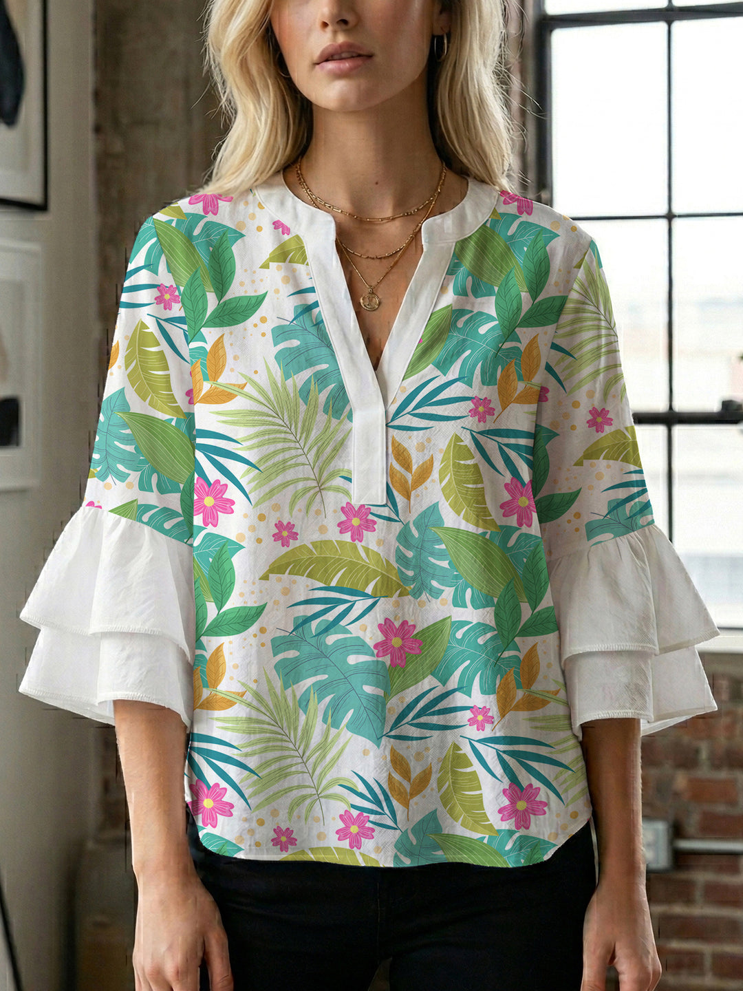Women's blouse with voluminous ruffled sleeves and modern design Lune London