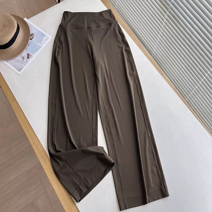 Pantalons Relax larges pour femmes avec taille haute Chic & Stil
