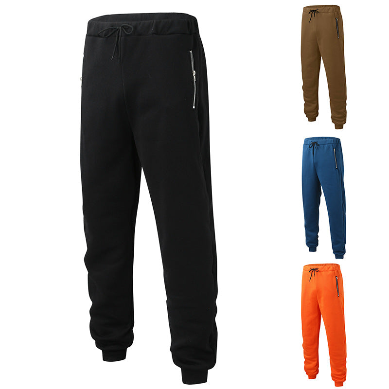 Sporty men's jogging pants with elastic waistband and side zip pockets Lune London
