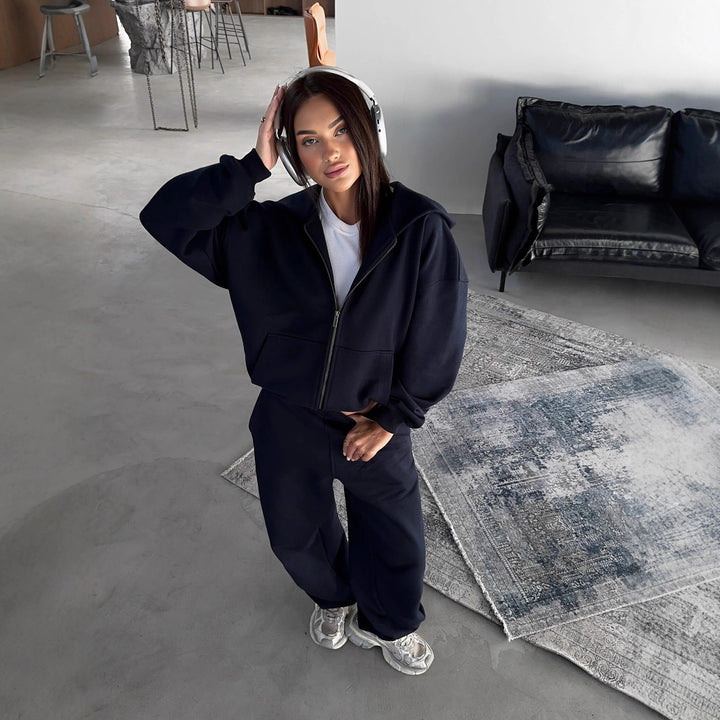 Ladies Comfortable Hooded Jacket and Wide Pants Sporty Relaxation Set Lune London