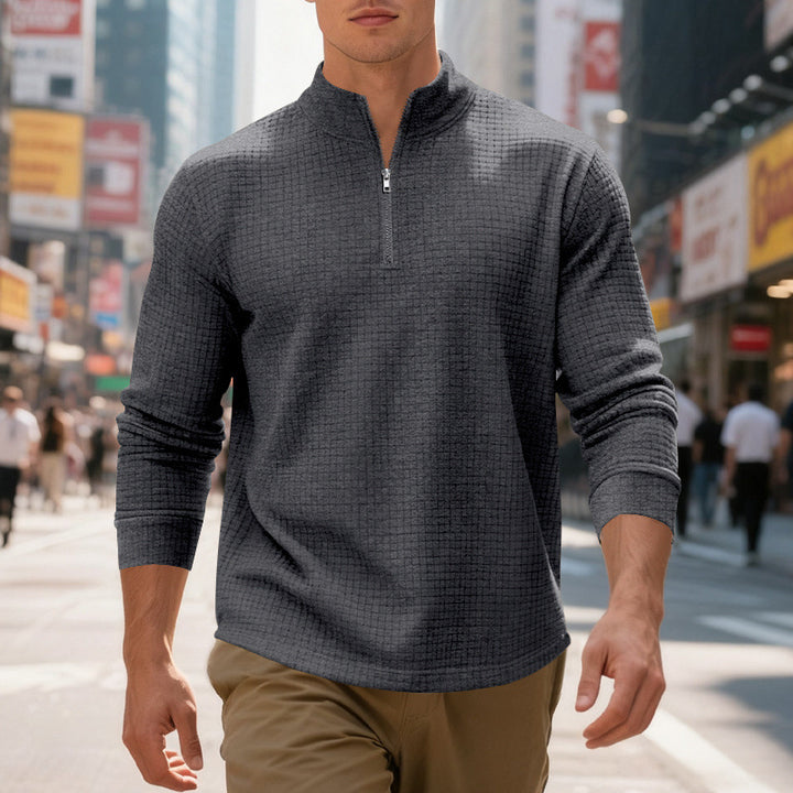 Sporty men's sweater with half-zip and textured surface Lune London