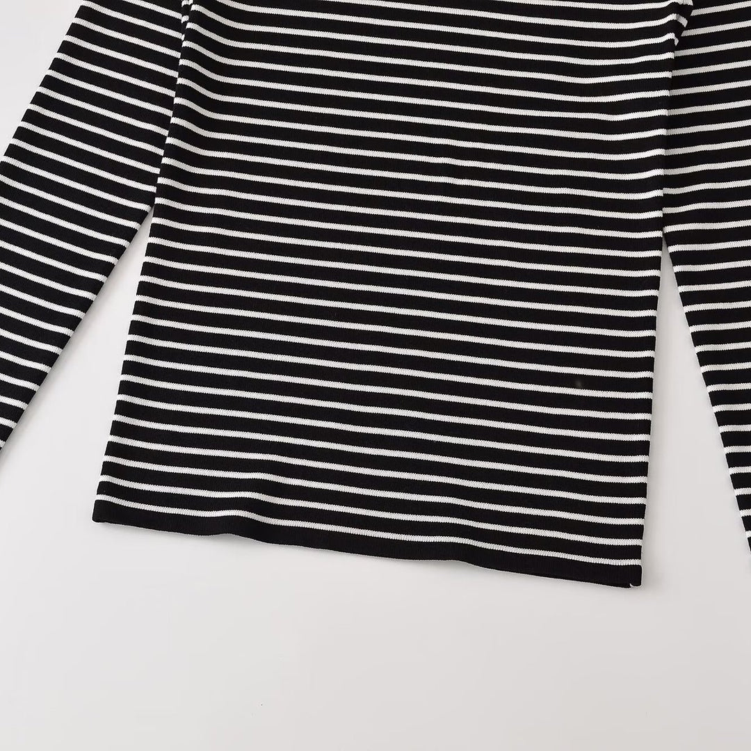 Women's fine knit striped shirt with slim silhouette and round neckline Amarae