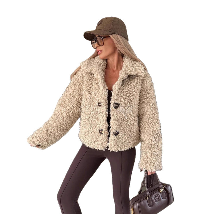 Veste en boucle confortable pour dames avec coupe classique et boutons pratiques Chic & Stil
