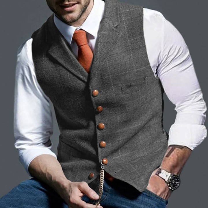 High quality linen gilet for men with individual wooden buttons Lune London