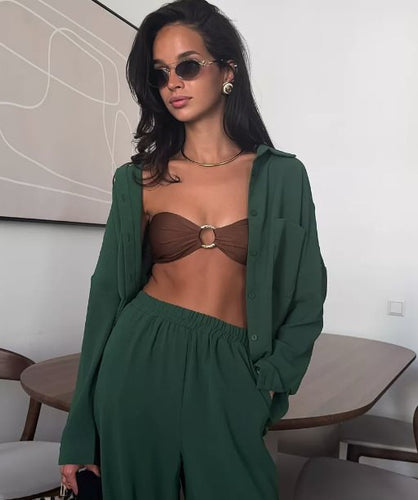 Casual women's shirt with button-down closure and chest pocket Amarae
