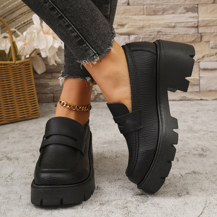 Wedge slippers for women with a profiled non-slip sole and chic and stylish design