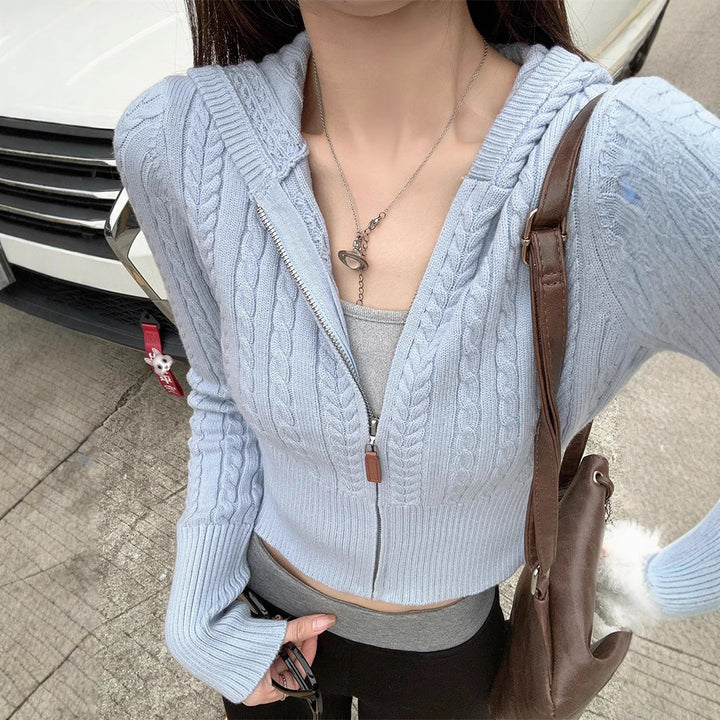 Cardigan à capuche pour femme avec motif de tricot en câble et coupe asymétrique Chic & Stil