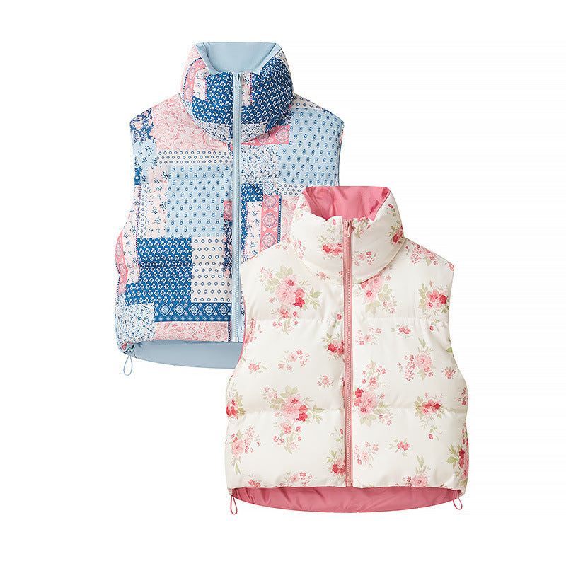 Women short cut quilted vest made of down imitation with stand-up collar, floral print and drawstring Amarae