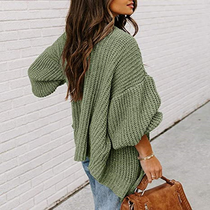 Oversized knitted sweater for women with balloon sleeves and a structured design Lune London