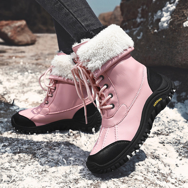 Warm winter boots for women with insulating lining and non-slip sole Lune London