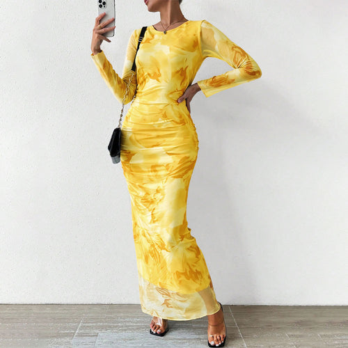 Robe maxi élégante pour femmes avec motif floral et coupe longue Chic & Stil