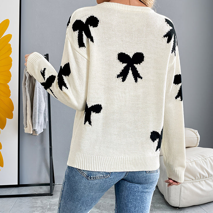 Ladies Soft Sweater with a Playful Bow Pattern Lune London