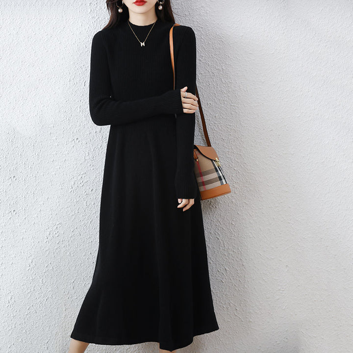 Robe en maille pour femme avec élégant col cheminée et jupe évasée Chic & Stil