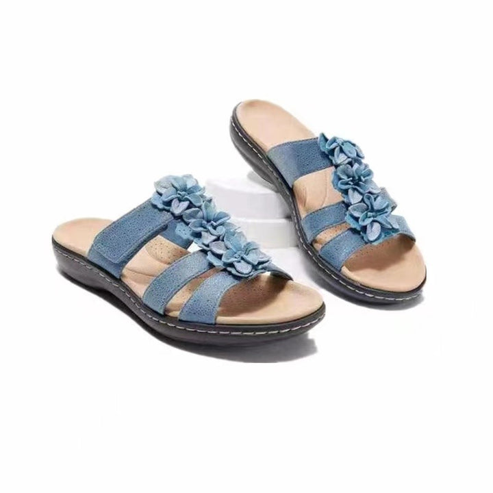 Women’s sandals with floral accent Lune London