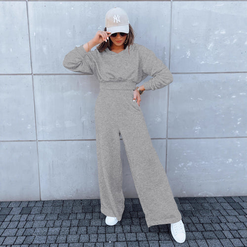 Combinaison décontractée pour femmes avec jambes larges et capuche pratique Chic & Stil