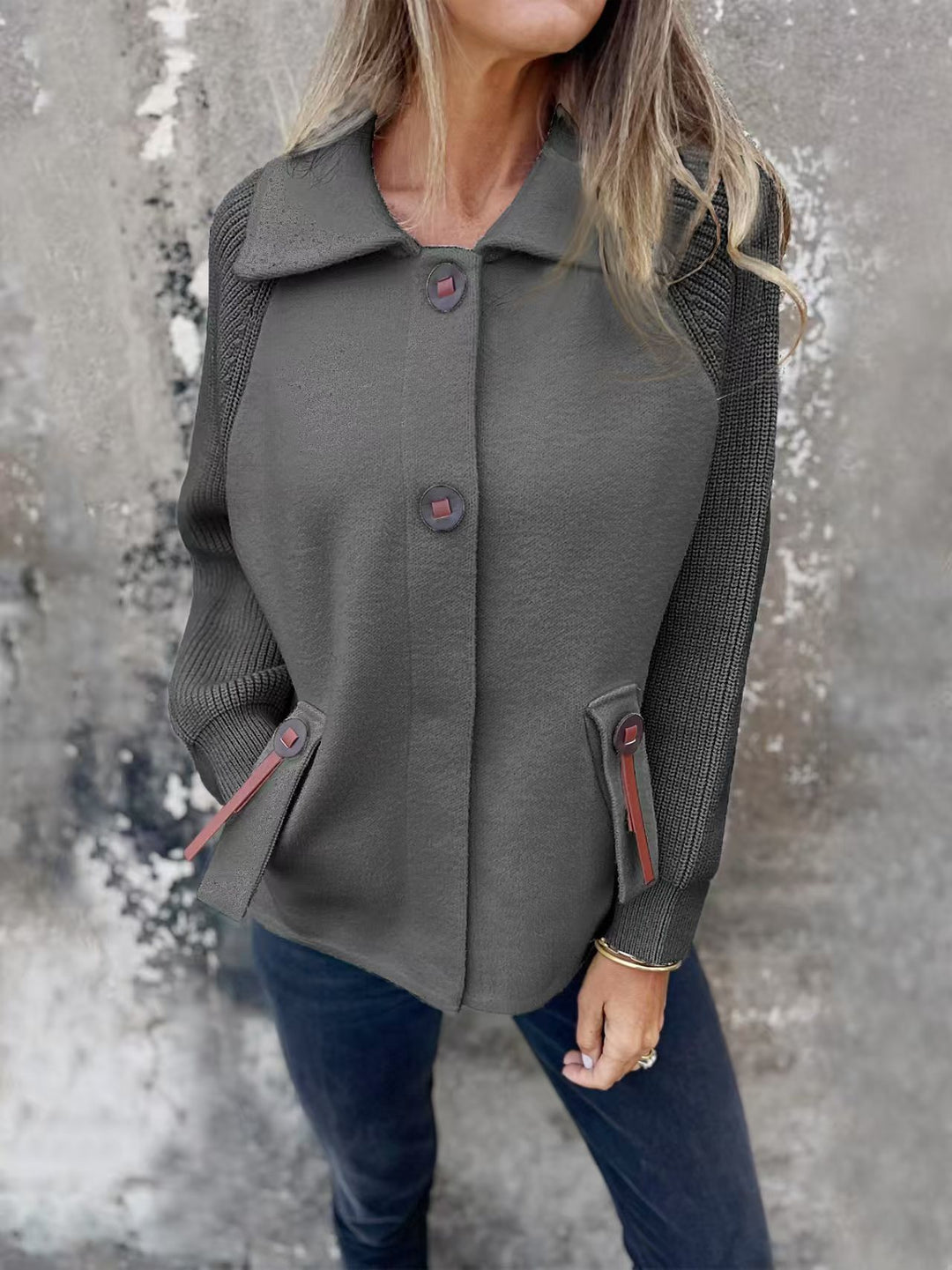 Women’s leisure jacket with structured design and practical pockets Lune London