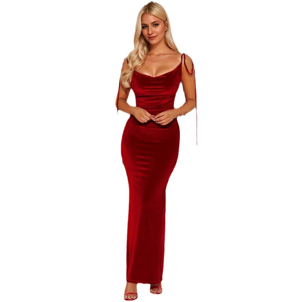 Robe maxi élégante pour femmes avec des bretelles spaghetti sophistiquées Chic & Stil