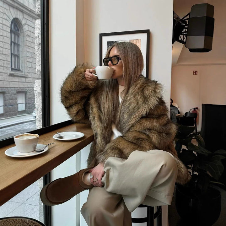 Women's Cozy Faux-Fur Jacket with Soft Lining Lune London