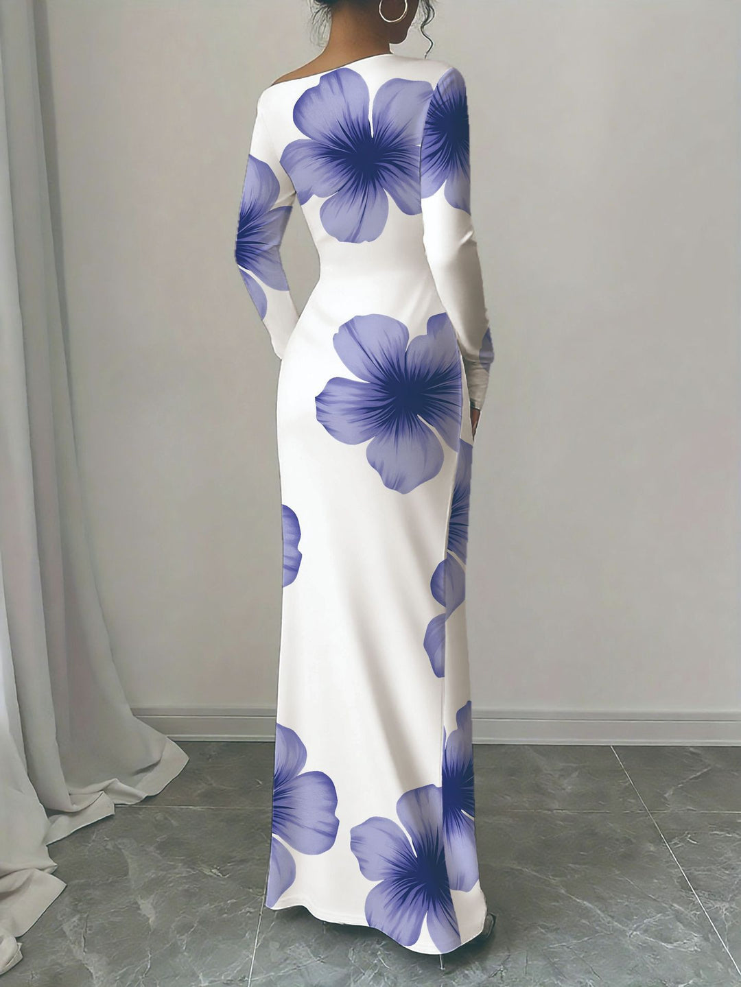 Elegant long dress with long sleeves for ladies with floral pattern Lune London
