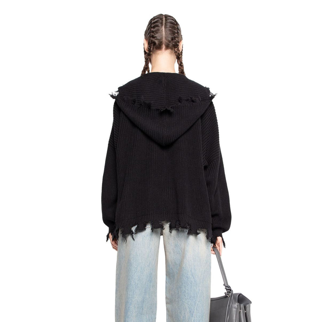 Casual hoodie for women with a trendy ripped design and wide sleeves Lune London