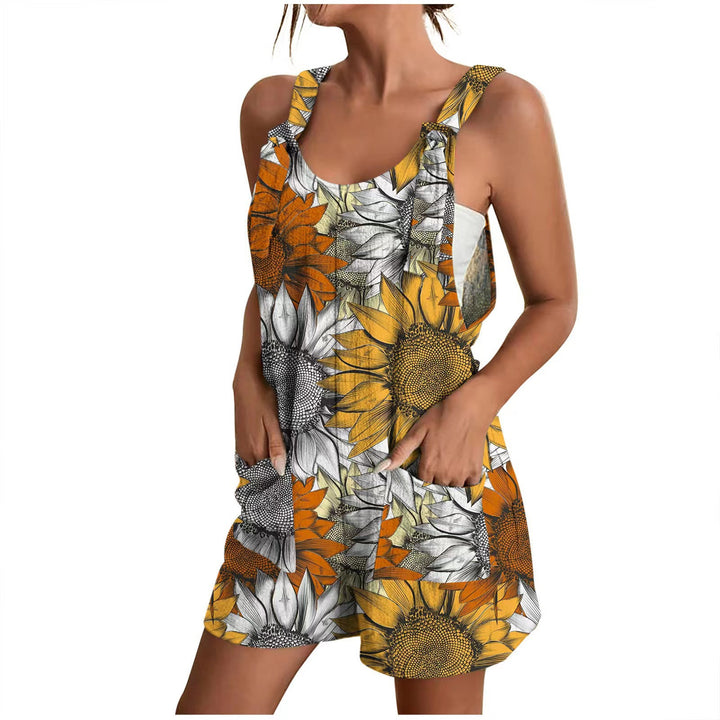 Casual jumpsuit for women with a floral design and practical pockets Lune London