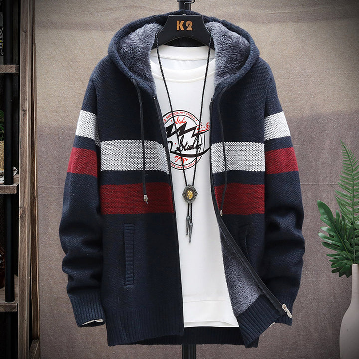 Men's fleece hoodie with high collar and Amarae structure