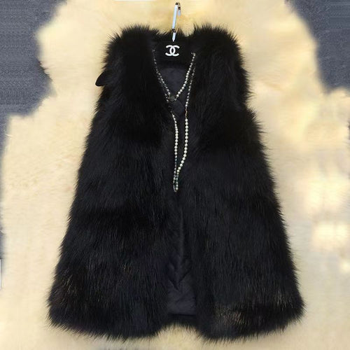 Women Elegant Faux Fur Vest with Trendy Chic Cut and Style