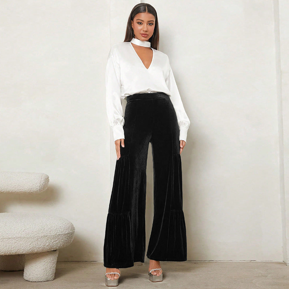 Loose plush pants for women with pleats and high waist Lune London