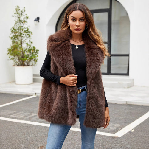 Women’s Faux Fur Vest with Elegant Cut and Voluminous Collar Amarae