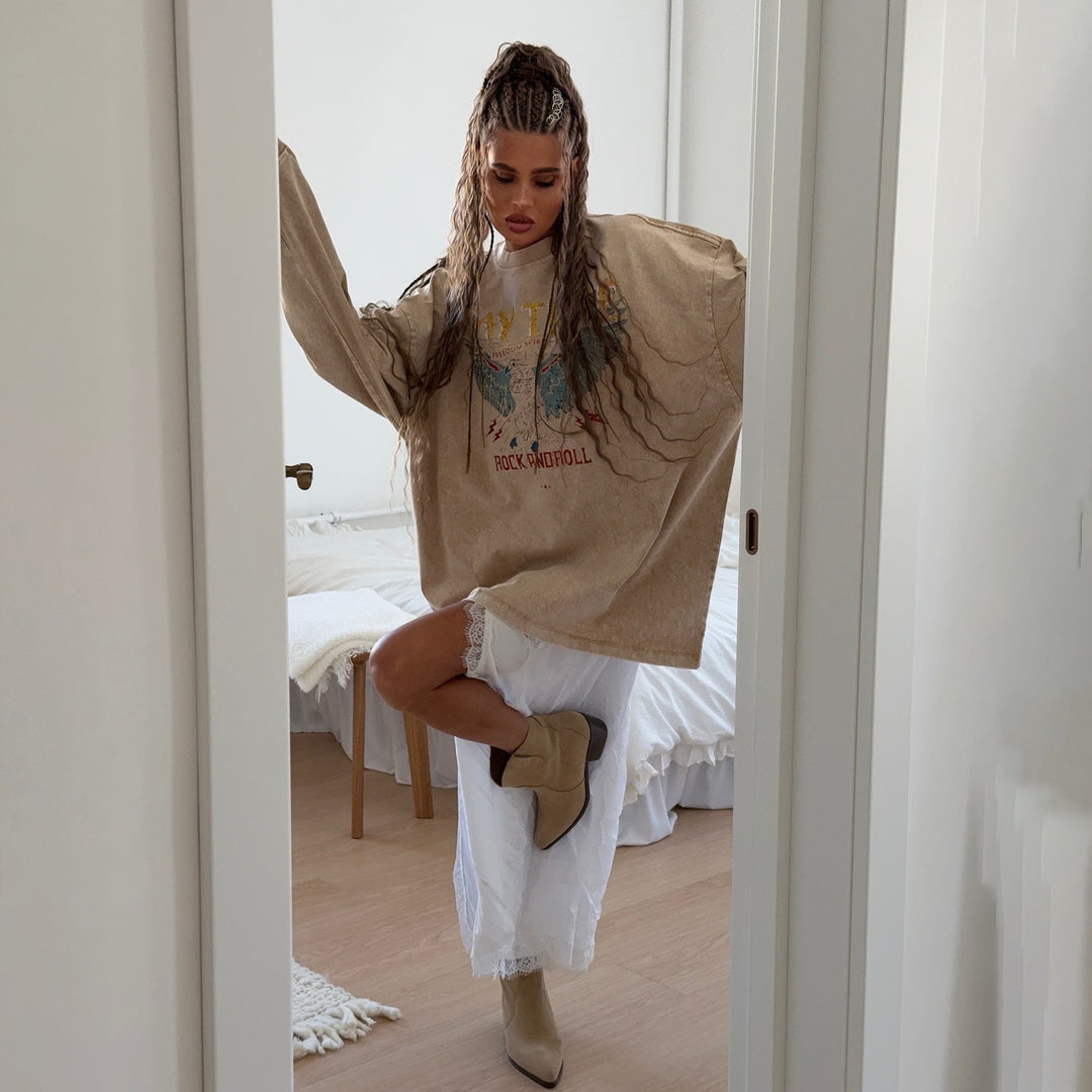 Oversized sweatshirt for women with graphic print and relaxed fit Amarae