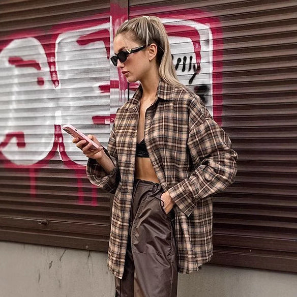 Plaid flannel blouse for women with a stylish cut and comfortable sleeves Lune London