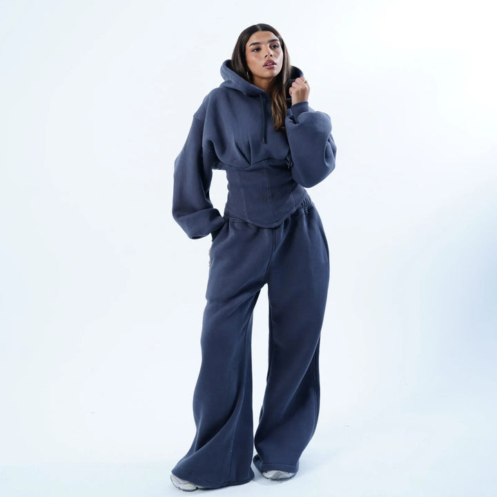 Women's casual oversized hoodie with flattering fit and wide waistband Lune London