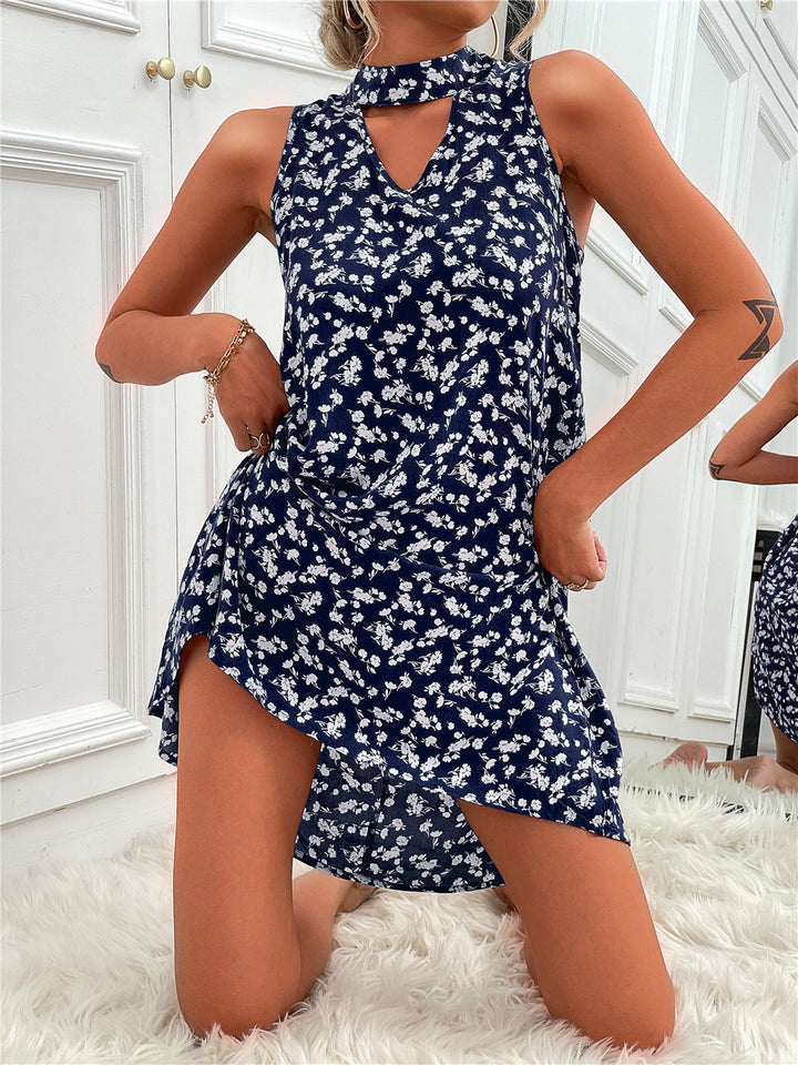 Sleeveless dress for women with an elegant keyhole neckline and a floral pattern Lune London