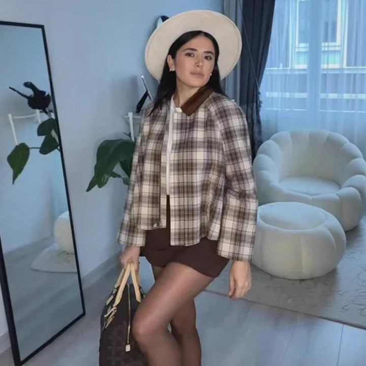 Women's boxy checkered transitional blouse with contrasting shirt collar Amarae