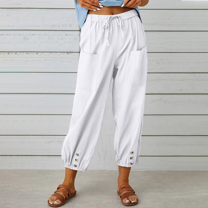 Casual pants for women with practical pockets and elastic edges Lune London