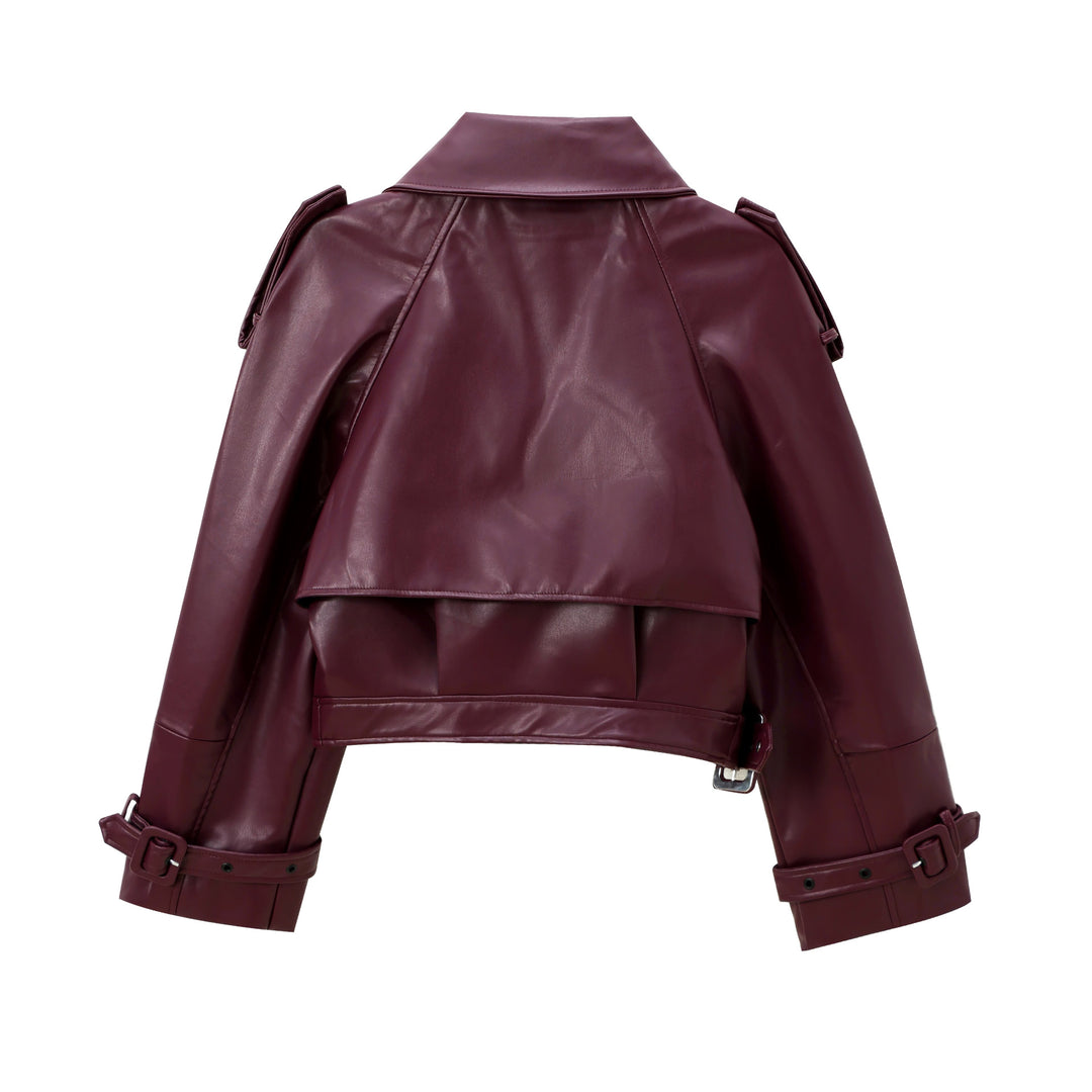 Cropped leather jacket for women with an elegant design featuring a wide lapel and practical pockets Lune London