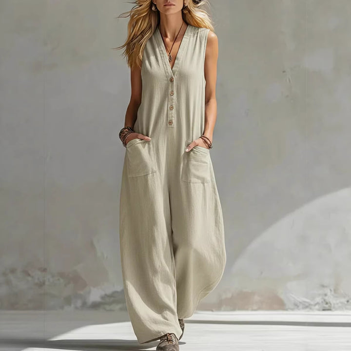 Ladies jumpsuit with deep V-neck and practical pockets Lune London