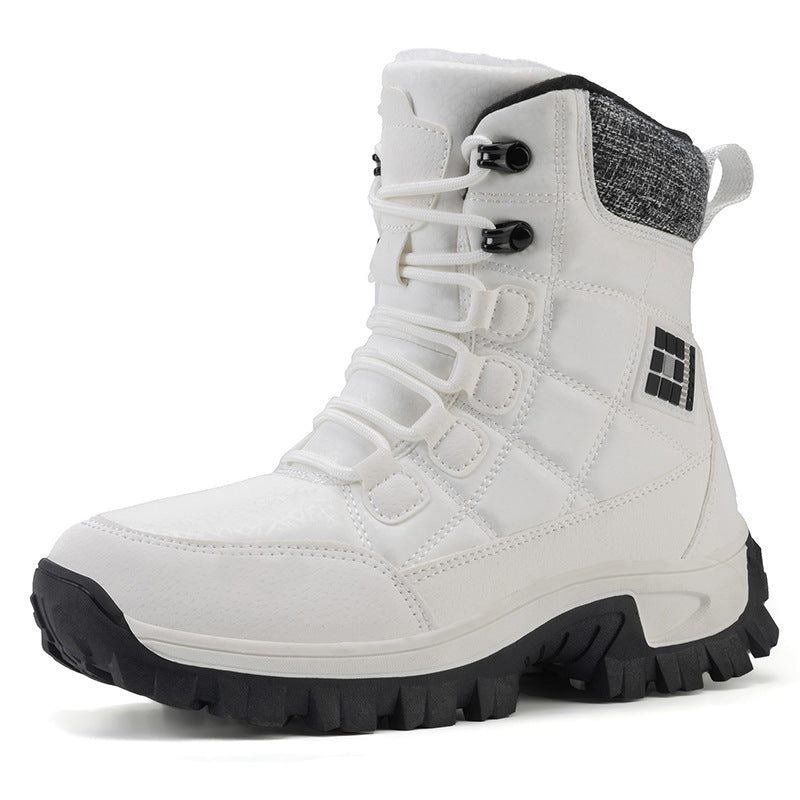 Winter hiking boots for women with non-slip sole and insulating inner lining Lune London