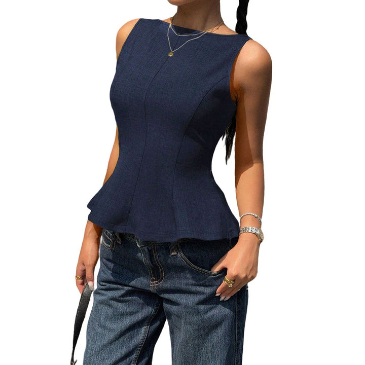 Top féminin raffiné avec ourlet peplum et design sans manches Chic & Stil