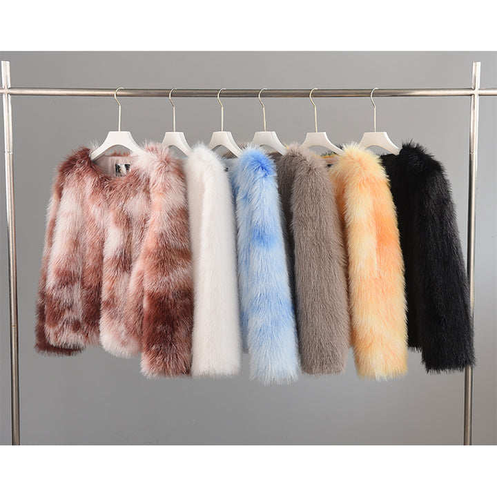 Women Luxury Faux Fur Coat with Elegant Details Lune London