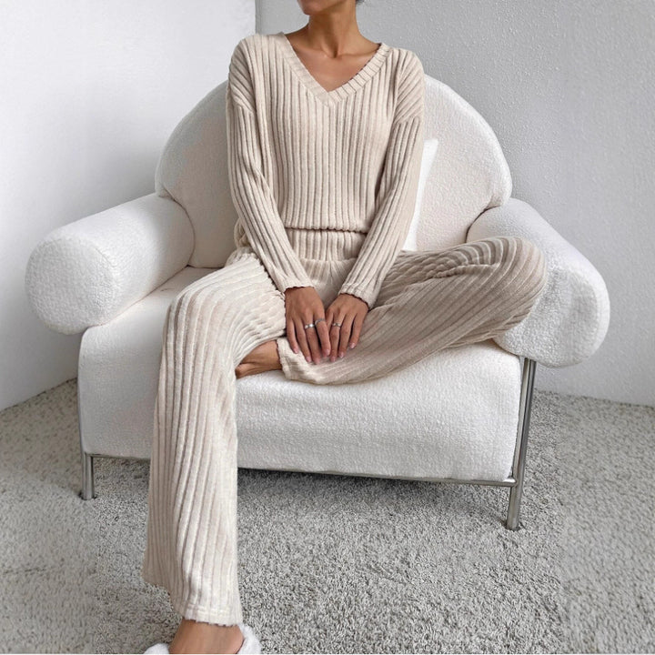 Lune London comfortable striped lounge set for women