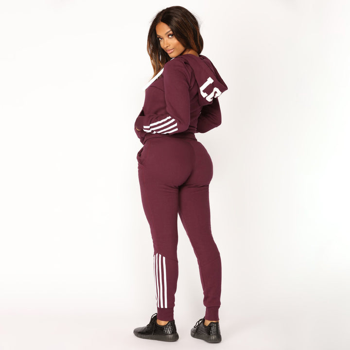 Women’s fleece sports outfit with contrasting stripes Lune London