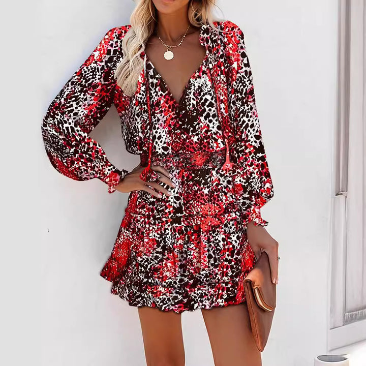 Short sleeve leisure dress for women with a playful design Lune London