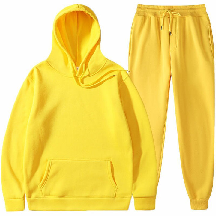 Lune London comfortable sweatshirt and jogger pants set for women